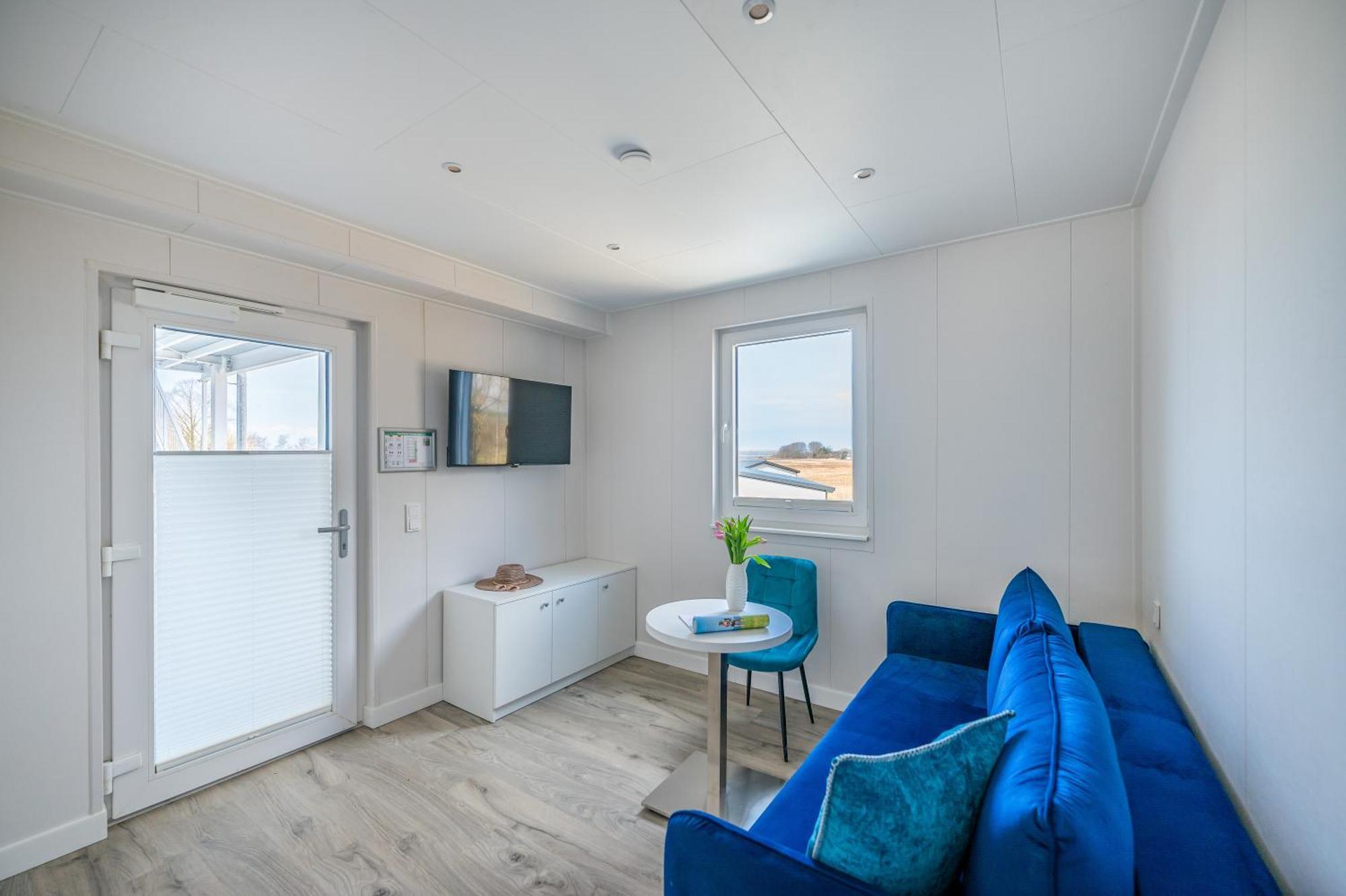 Marina Martinshafen - Lotsenhaus Hotell Neuhof  Exteriör bild