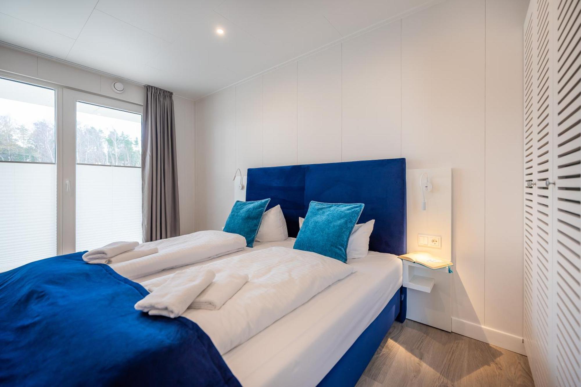 Marina Martinshafen - Lotsenhaus Hotell Neuhof  Exteriör bild